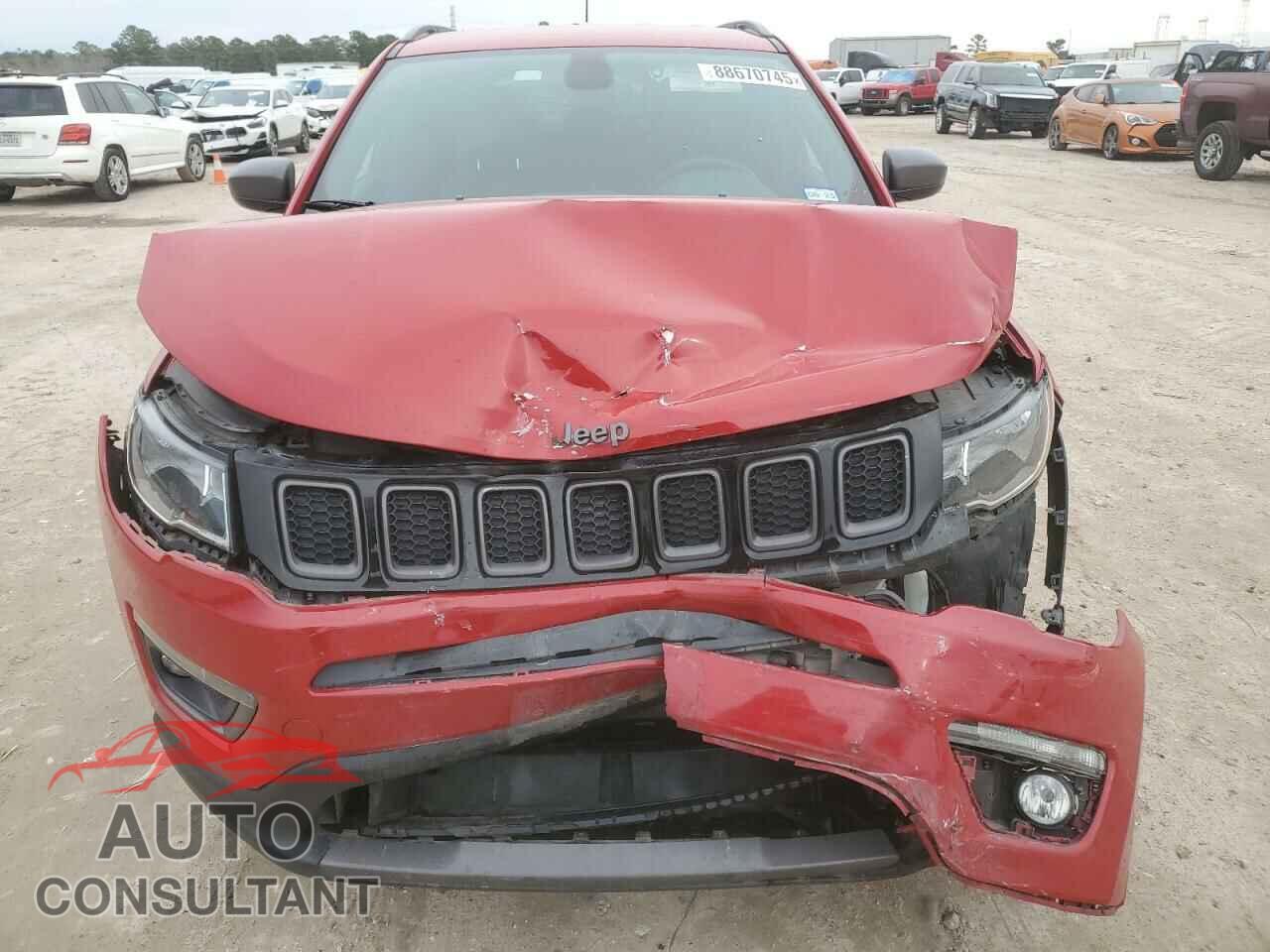 JEEP COMPASS 2021 - 3C4NJDEB1MT601852