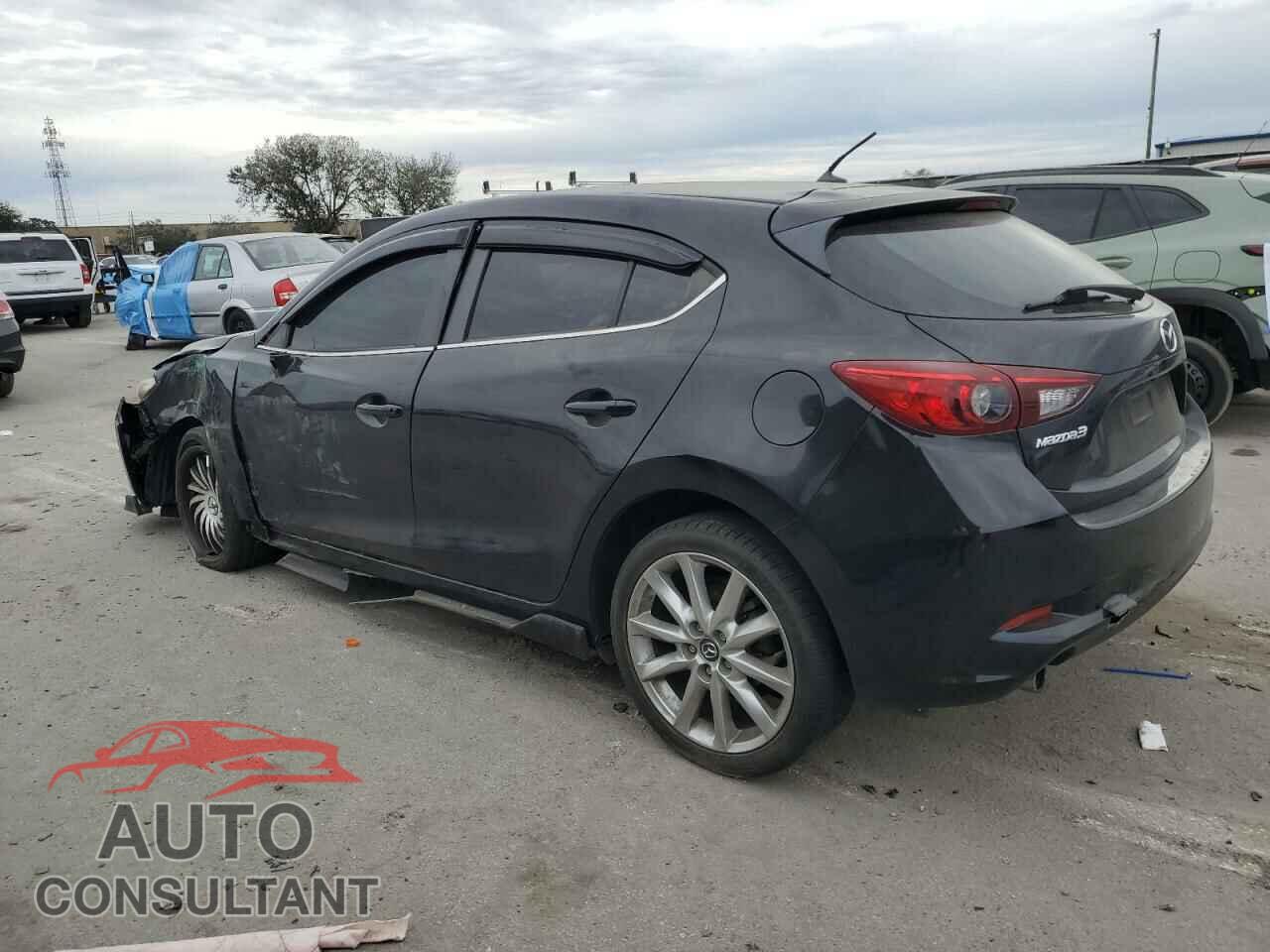 MAZDA 3 2017 - 3MZBN1L30HM156289