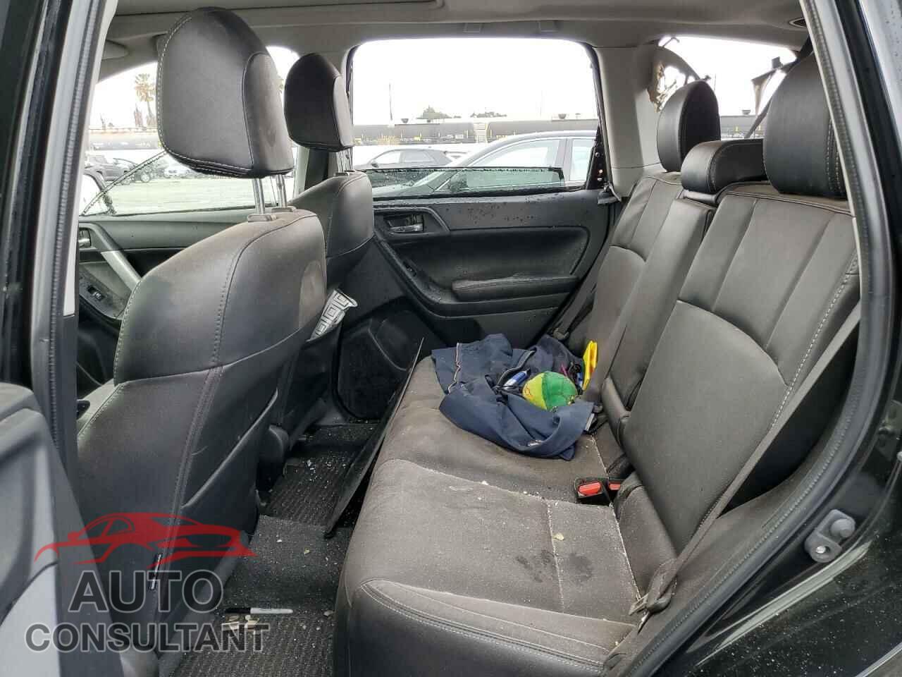 SUBARU FORESTER 2018 - JF2SJAJC9JH443546