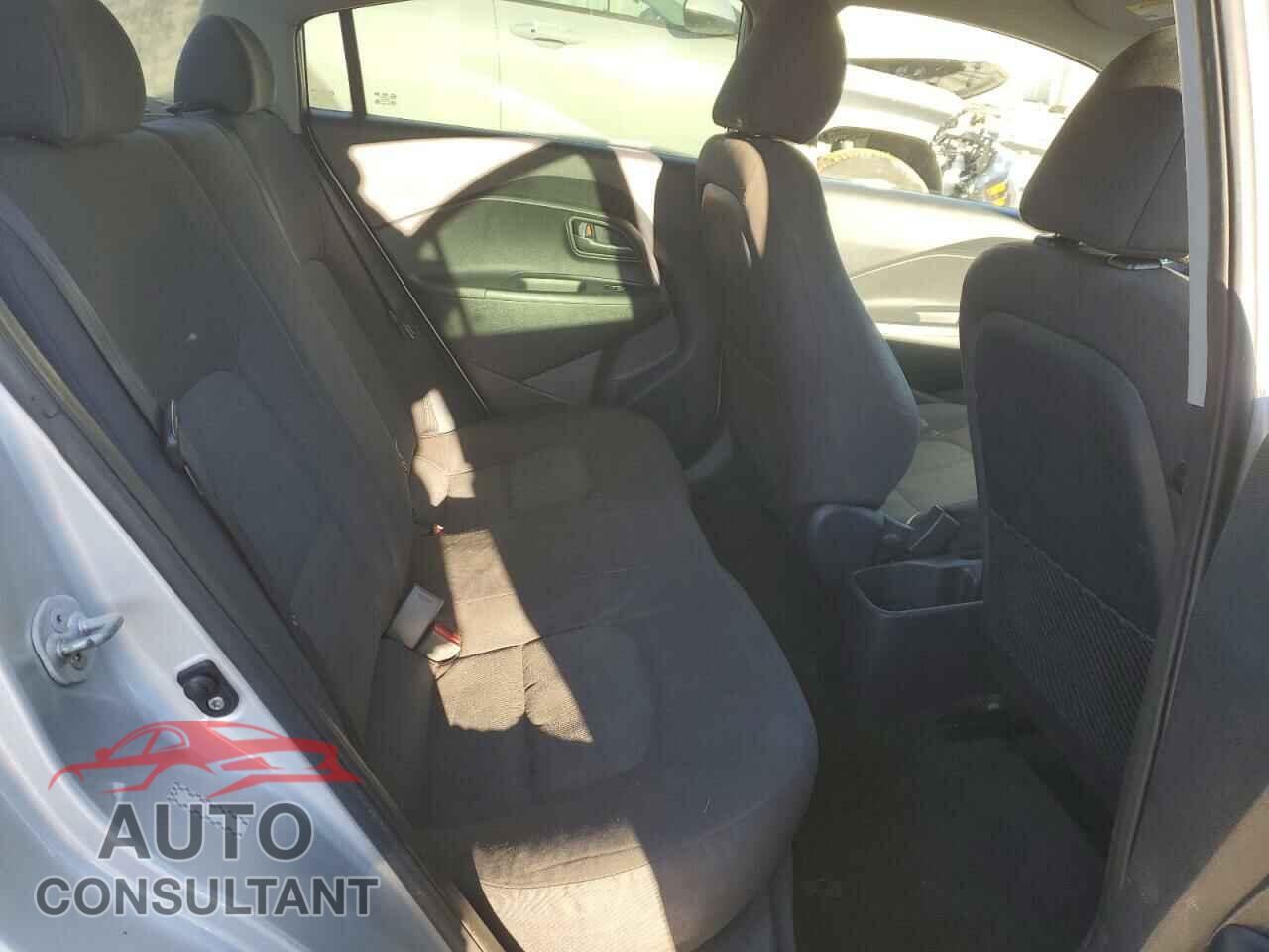 KIA RIO 2013 - KNADM4A32D6318675