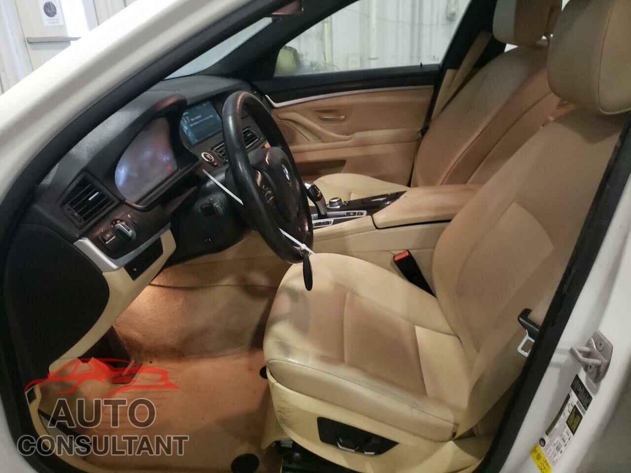 BMW 5 SERIES 2013 - WBAFR7C5XDC817199