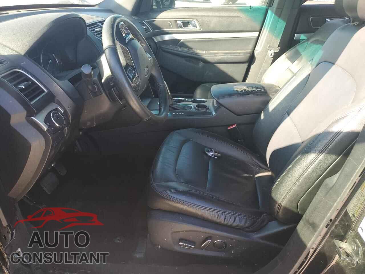 FORD EXPLORER 2017 - 1FM5K7D86HGA75082