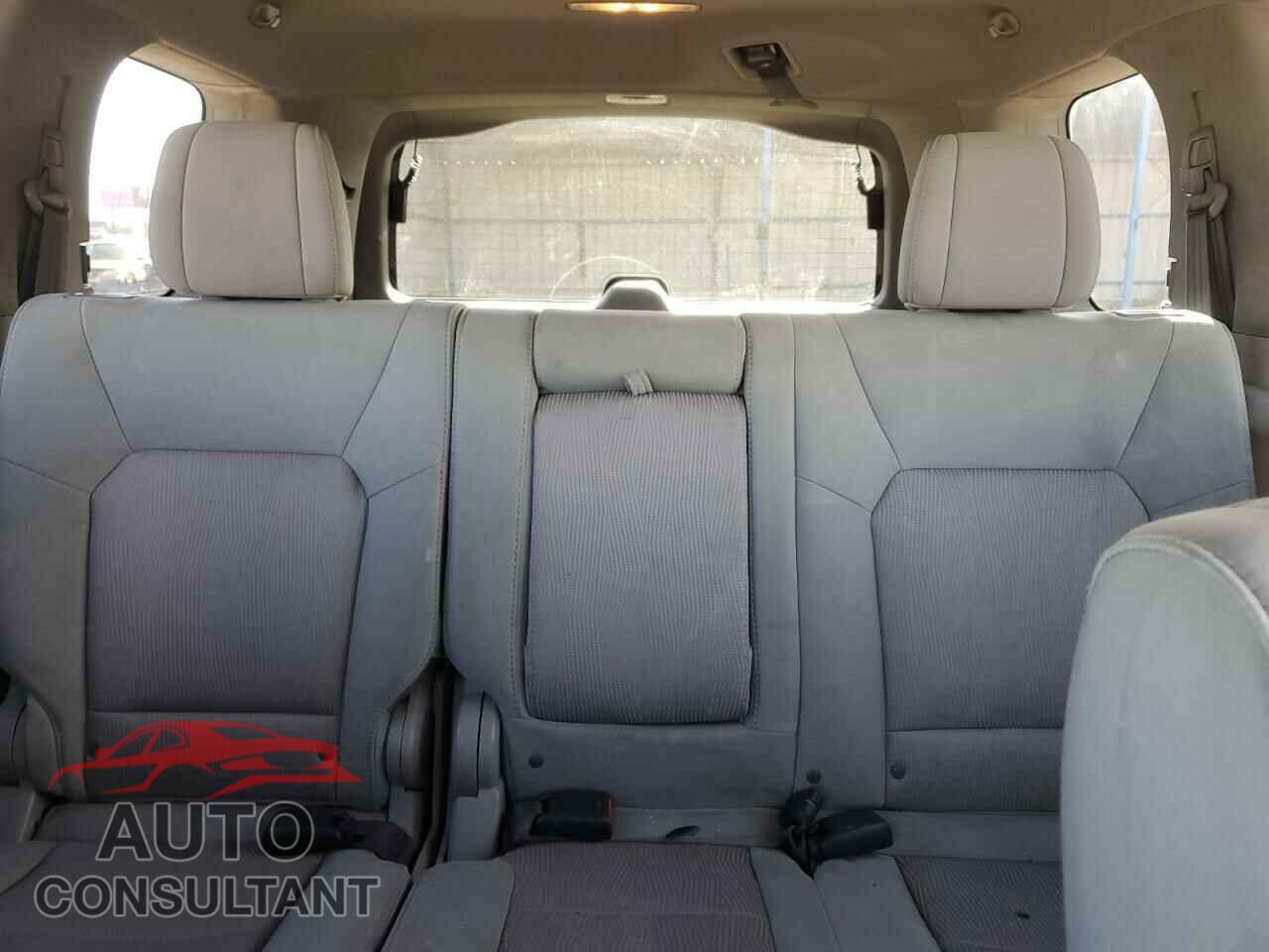 HONDA PILOT 2015 - 5FNYF4H38FB017968