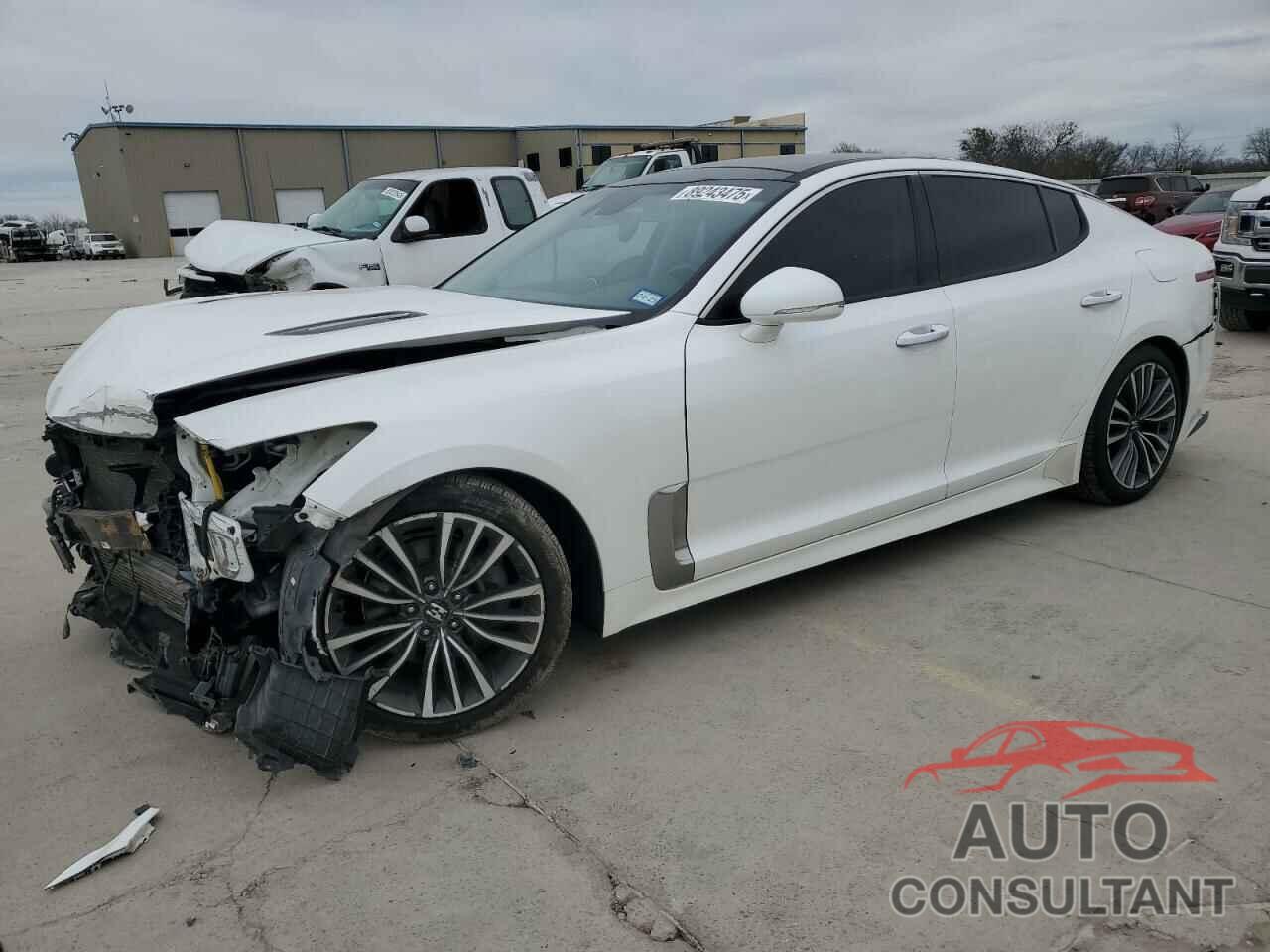 KIA STINGER 2018 - KNAE25LA9J6014556