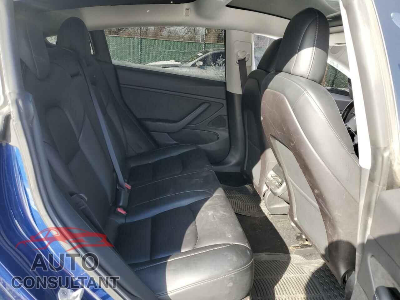 TESLA MODEL 3 2019 - 5YJ3E1EA5KF396601