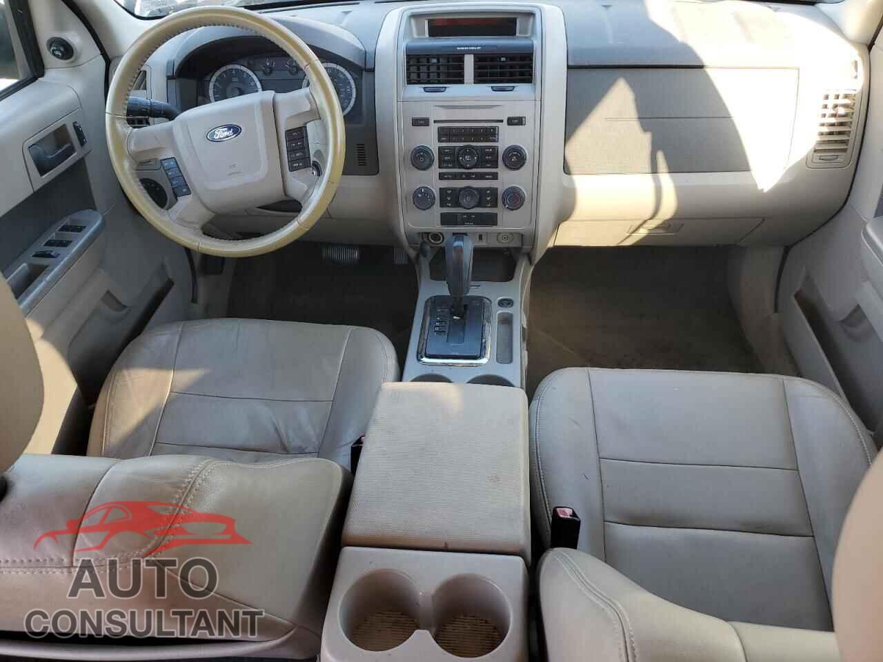 FORD ESCAPE 2010 - 1FMCU9DG7AKD43919
