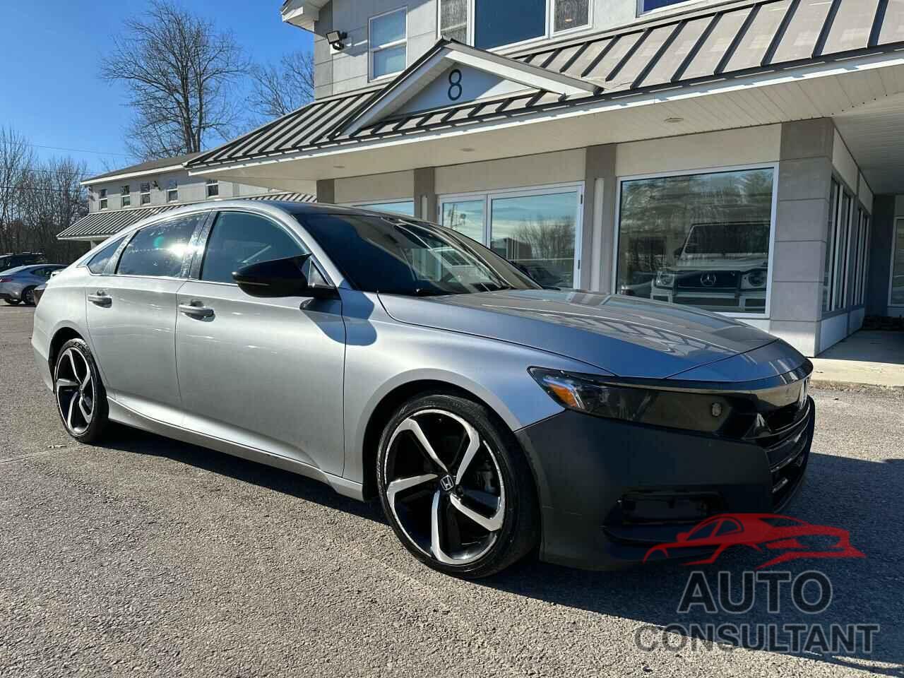 HONDA ACCORD 2018 - 1HGCV1E32JA232443