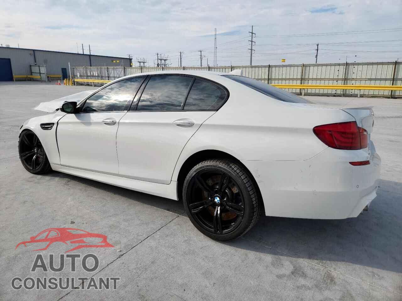 BMW M5 2013 - WBSFV9C5XDD095469