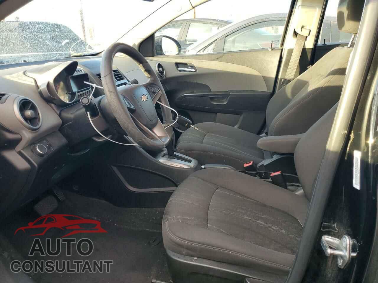CHEVROLET SONIC 2016 - 1G1JC5SG7G4149469