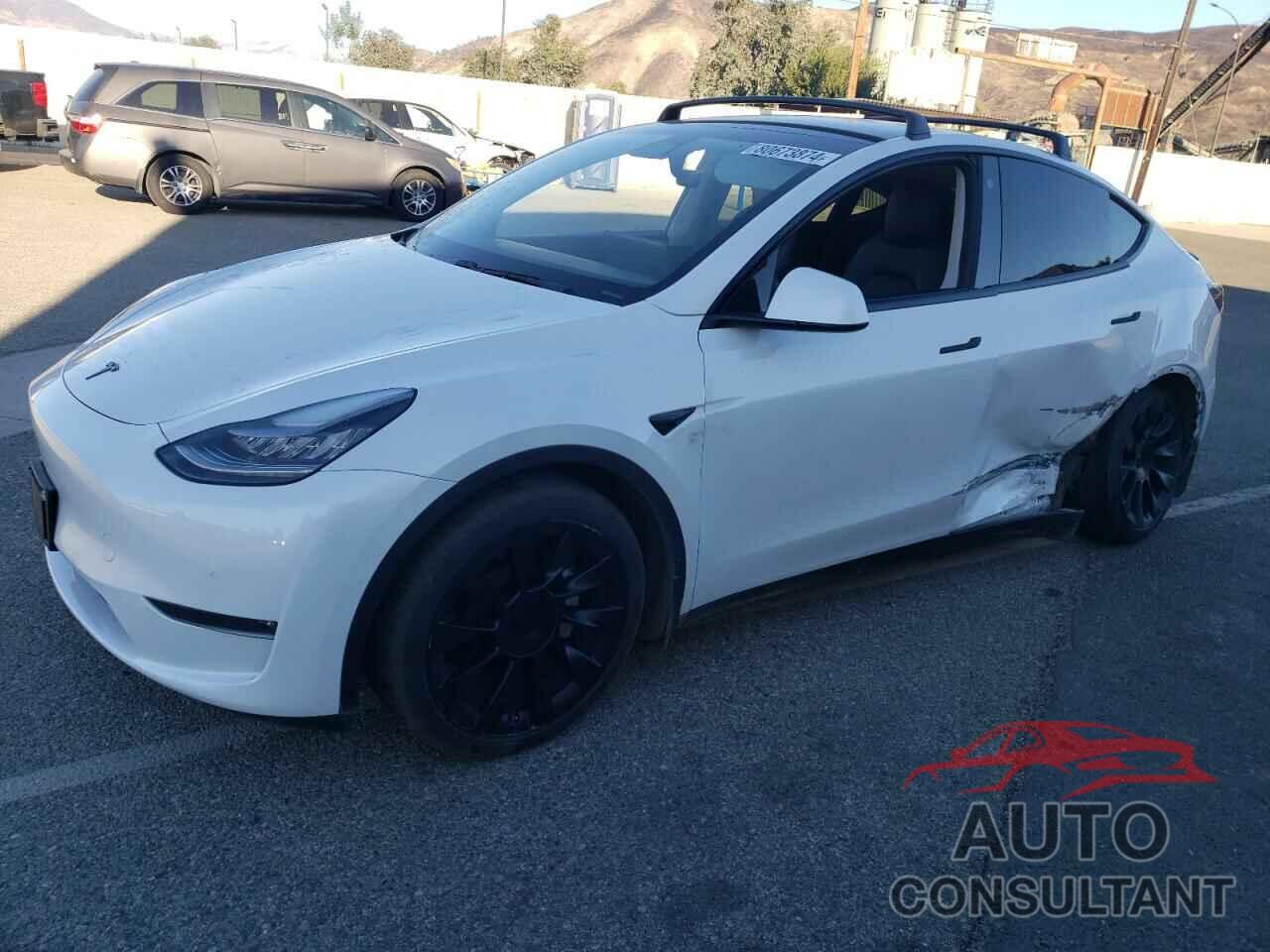 TESLA MODEL Y 2021 - 5YJYGDEE1MF079714