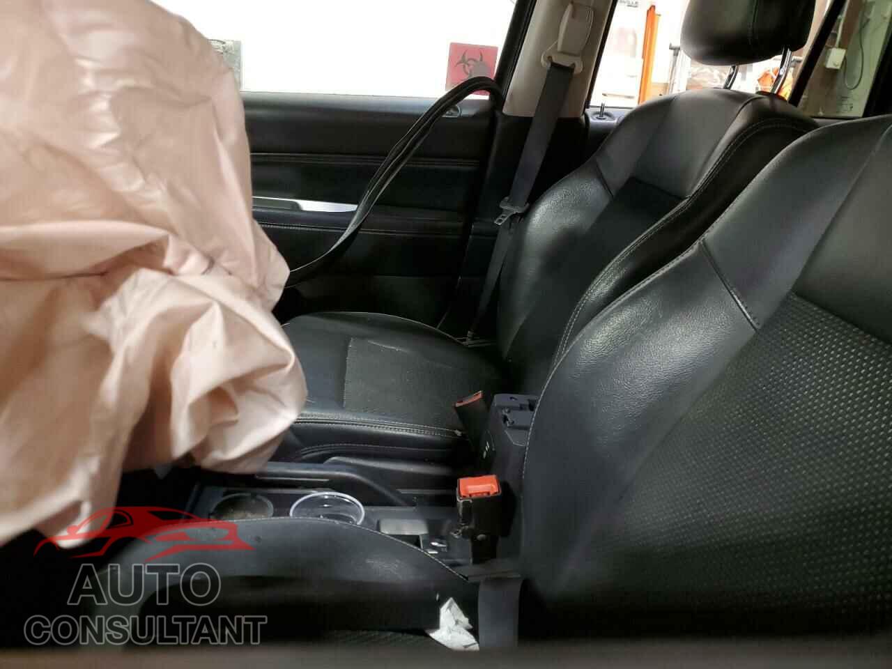 JEEP COMPASS 2015 - 1C4NJDAB0FD100630