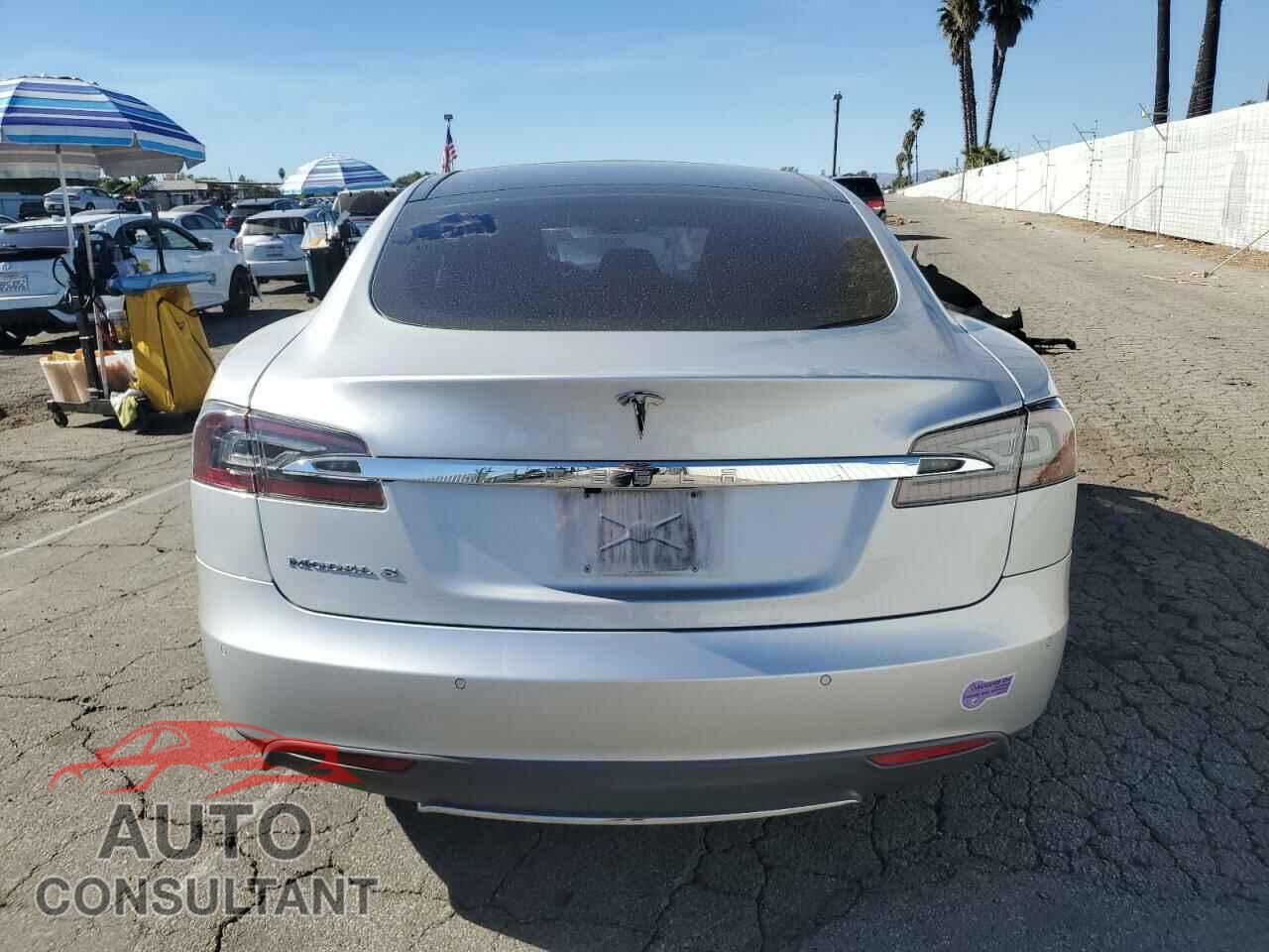 TESLA MODEL S 2016 - 5YJSA1E14GF132445
