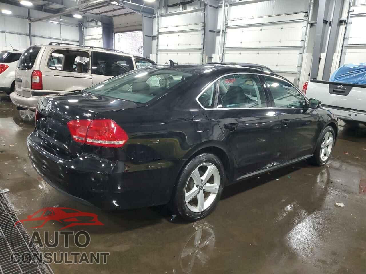 VOLKSWAGEN PASSAT 2015 - 1VWAT7A37FC093018