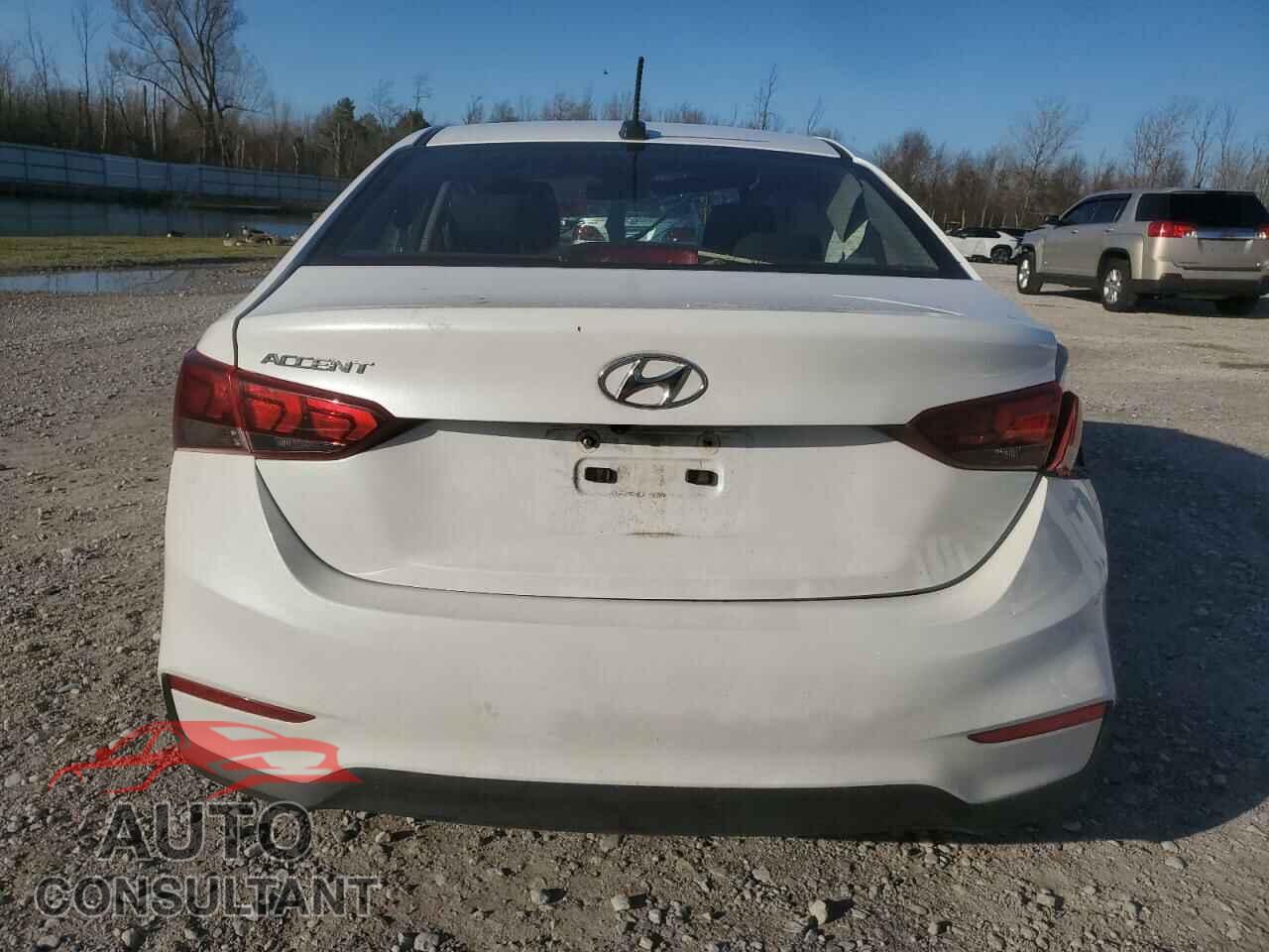 HYUNDAI ACCENT 2018 - 3KPC24A30JE004730