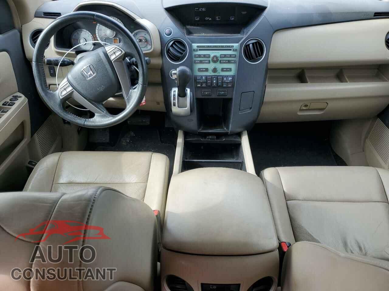 HONDA PILOT 2009 - 5FNYF485X9B008565