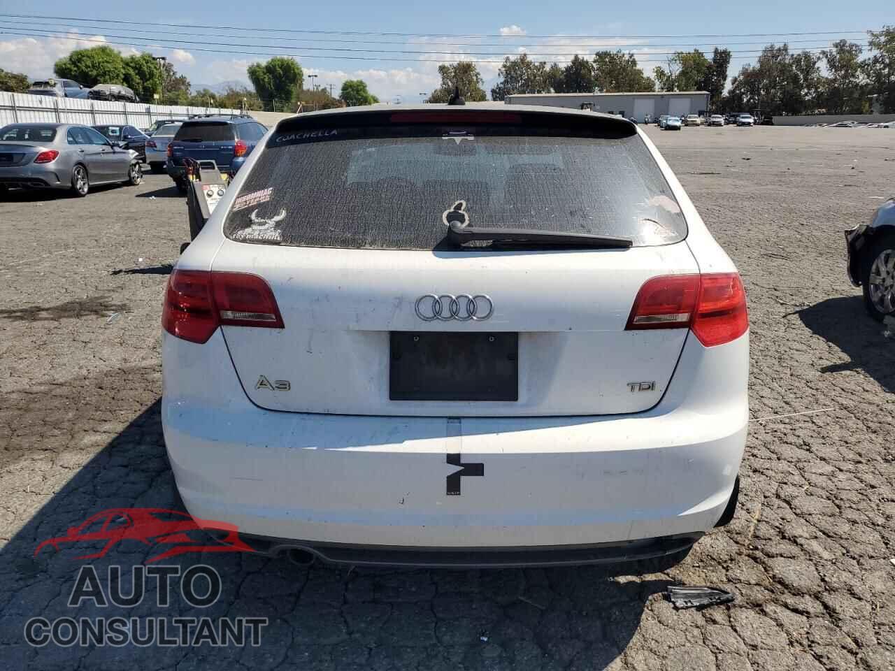 AUDI A3 2011 - WAUBJAFM7BA022884