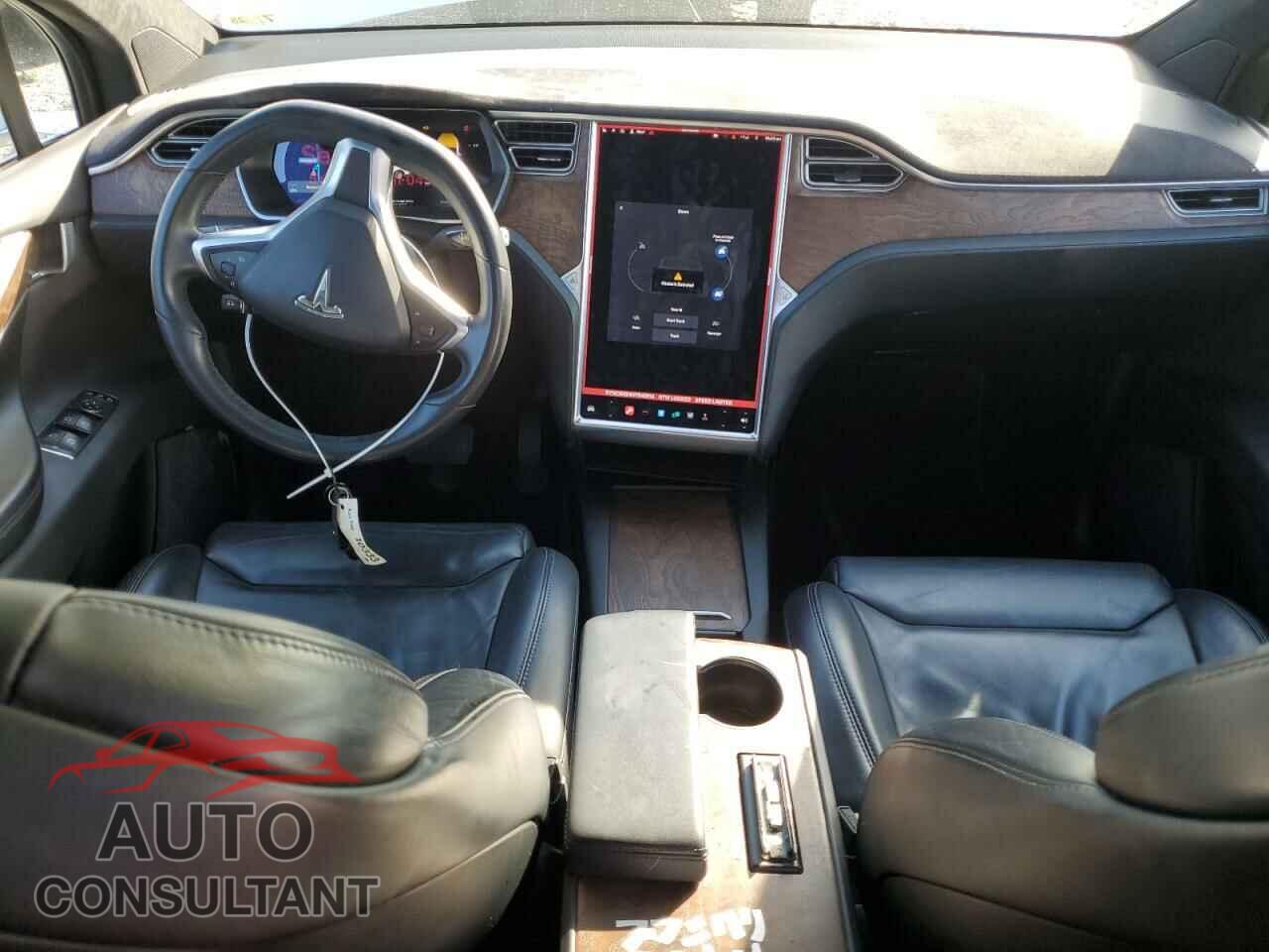 TESLA MODEL X 2017 - 5YJXCBE24HF045614