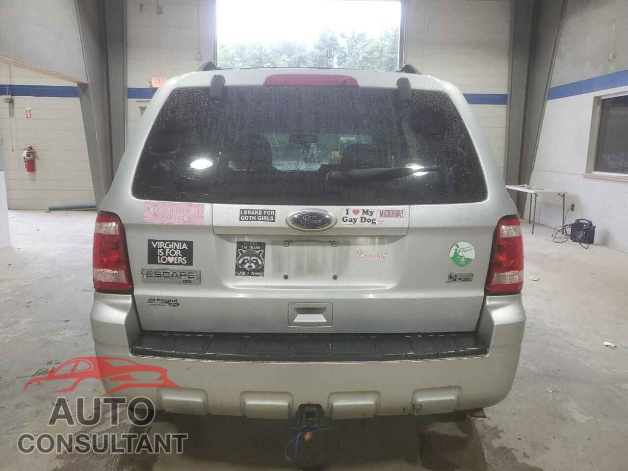FORD ESCAPE 2011 - 1FMCU9DG2BKA50625