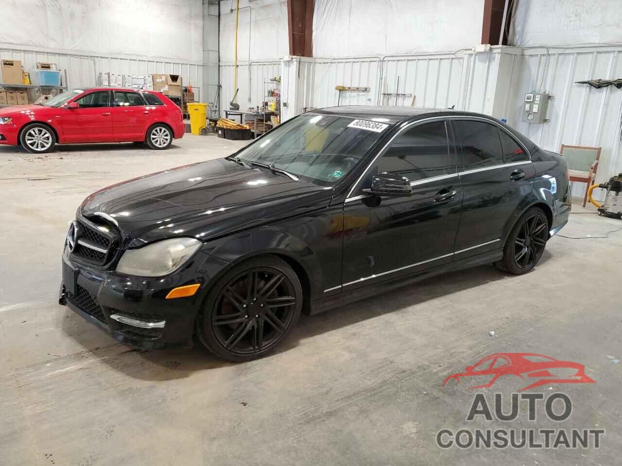 MERCEDES-BENZ C-CLASS 2013 - WDDGF8AB1DA782570