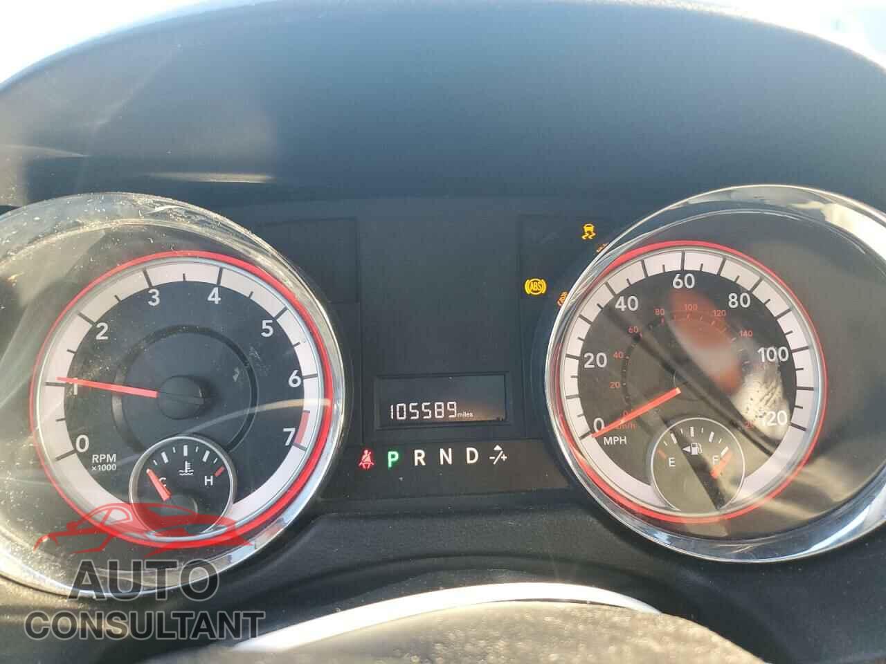 DODGE CARAVAN 2011 - 2D4RN3DG2BR678326
