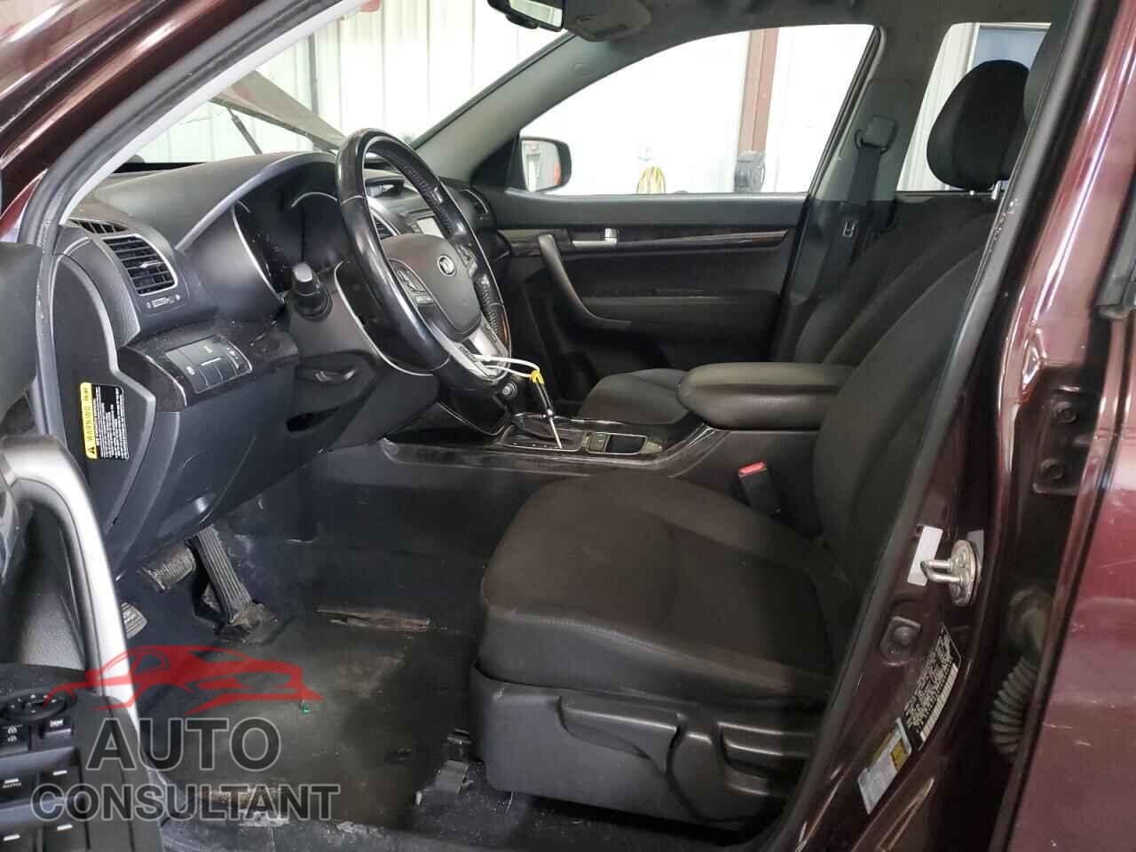 KIA SORENTO 2014 - 5XYKTCA61EG440105