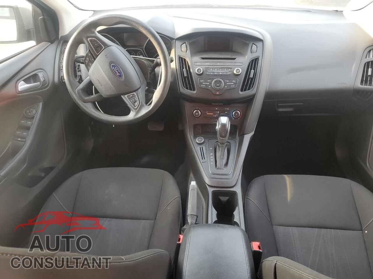 FORD FOCUS 2015 - 1FADP3K28FL355766