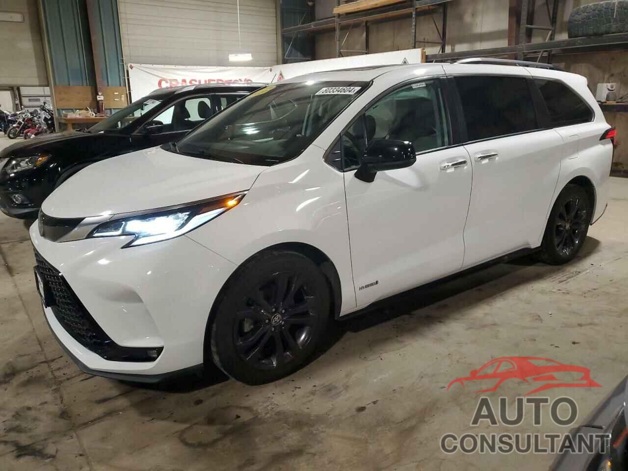 TOYOTA SIENNA 2021 - 5TDDRKEC4MS002732