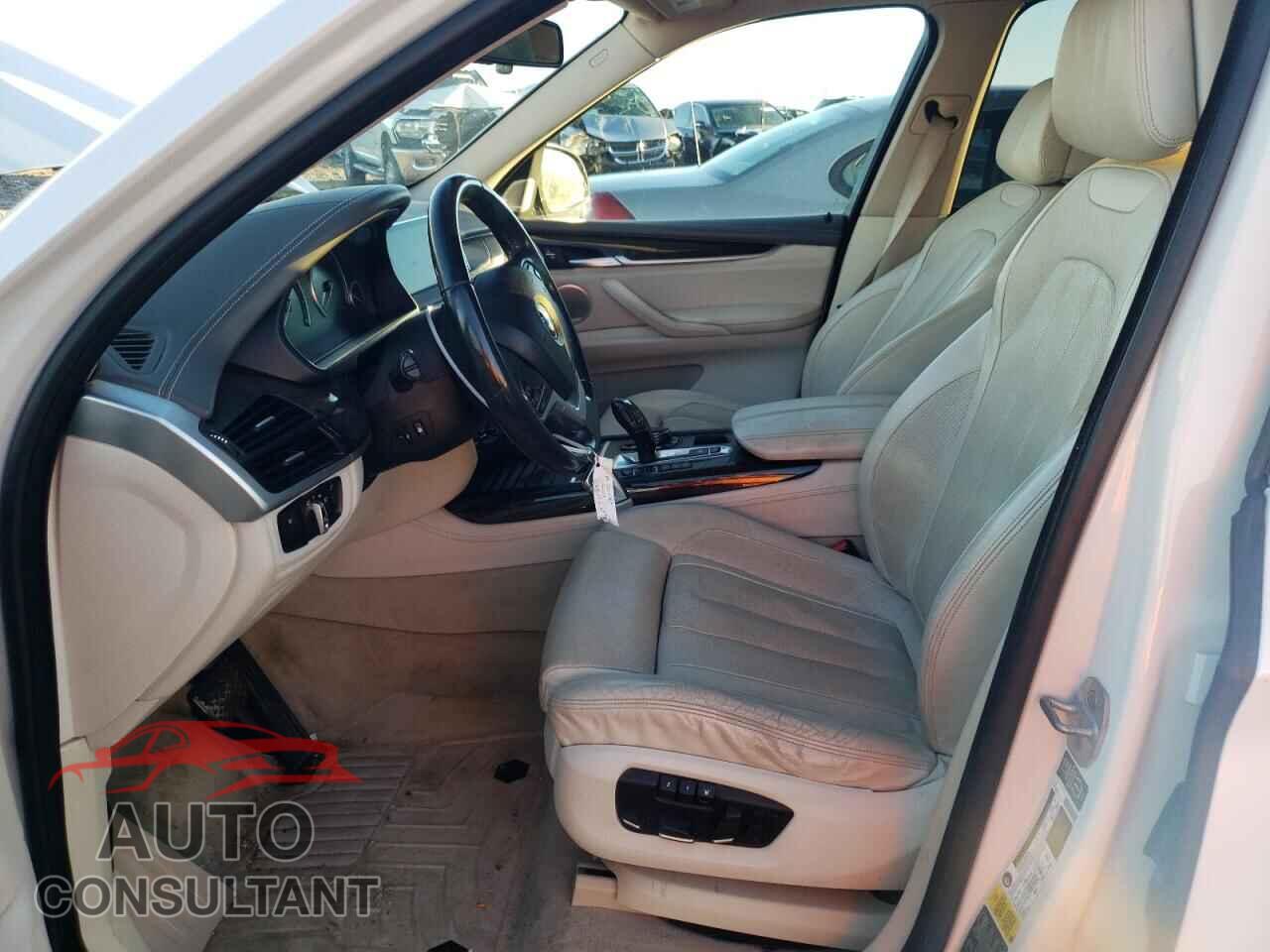 BMW X5 2014 - 5UXKR6C55E0J73592