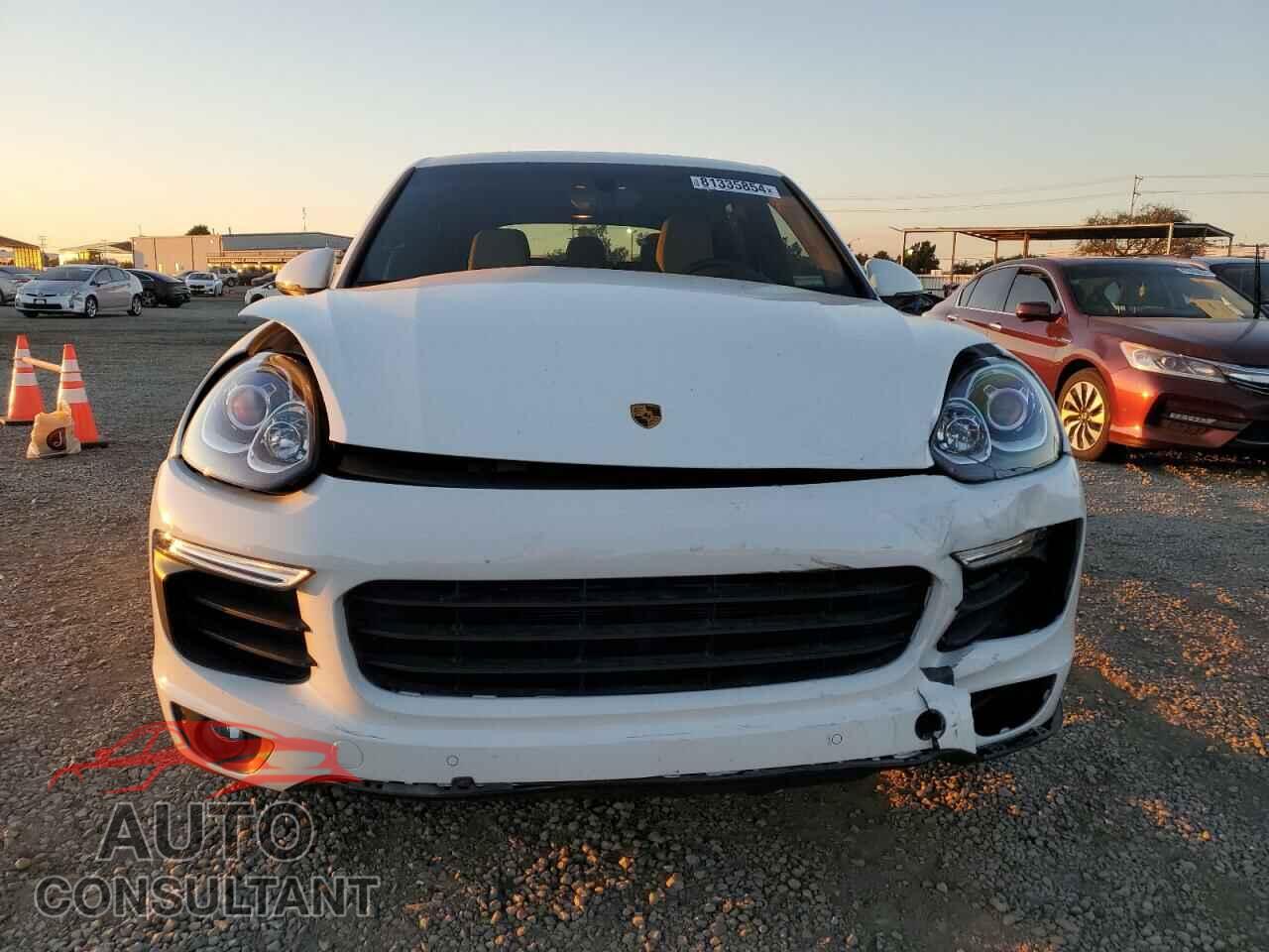 PORSCHE CAYENNE 2016 - WP1AA2A27GLA00405