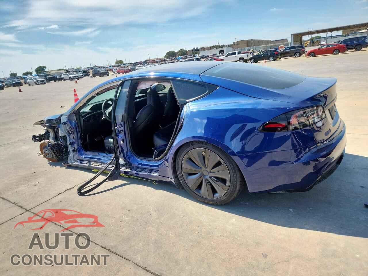 TESLA MODEL S 2023 - 5YJSA1E59PF528213