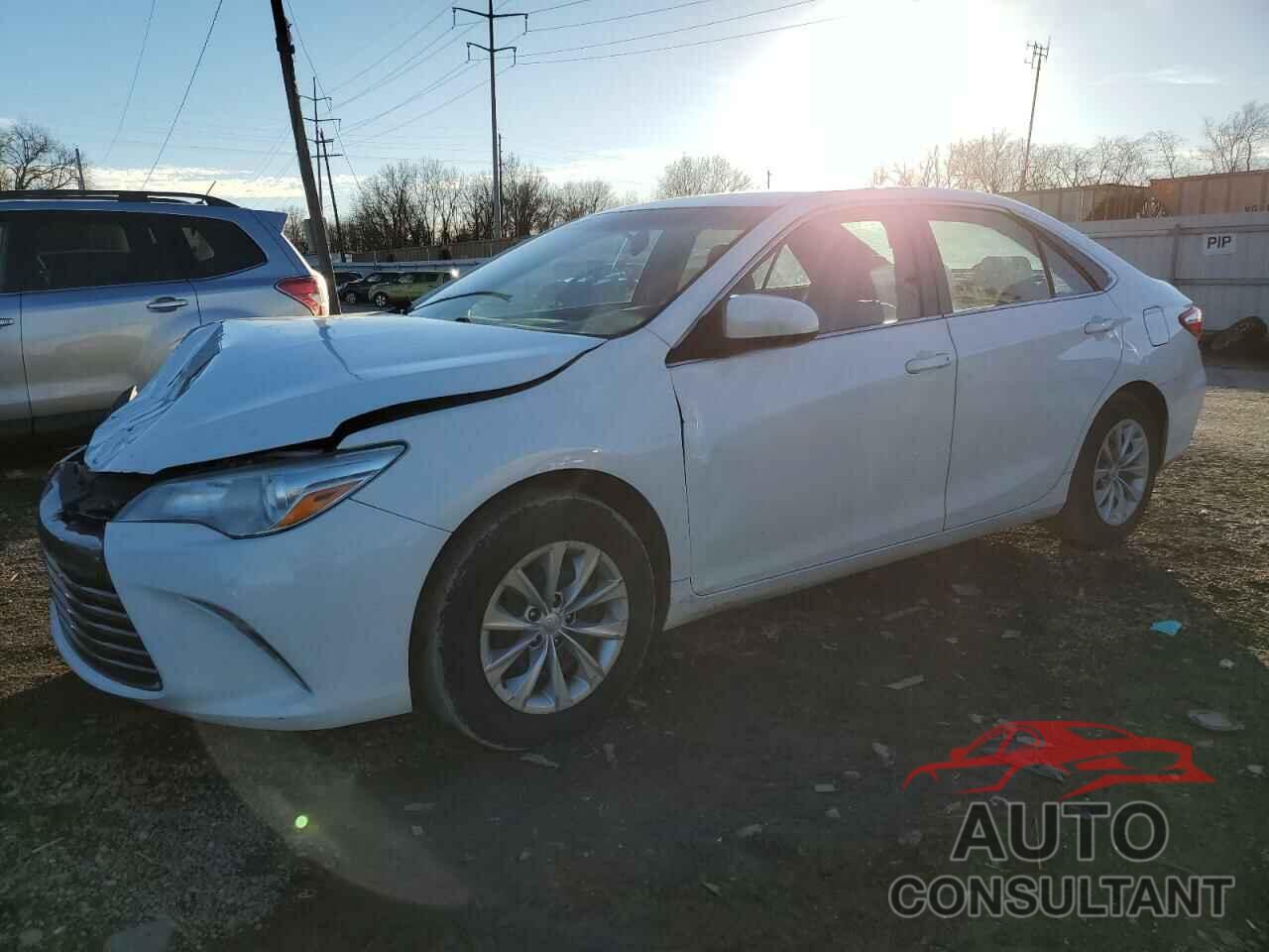 TOYOTA CAMRY 2016 - 4T4BF1FK6GR584690