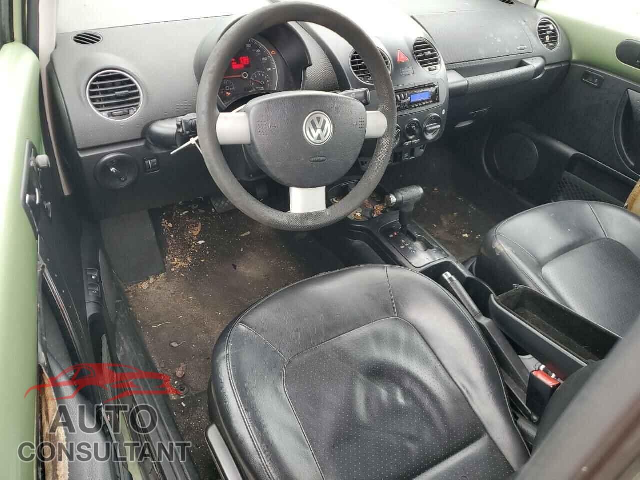 VOLKSWAGEN BEETLE 2010 - 3VWPW3AG3AM008387