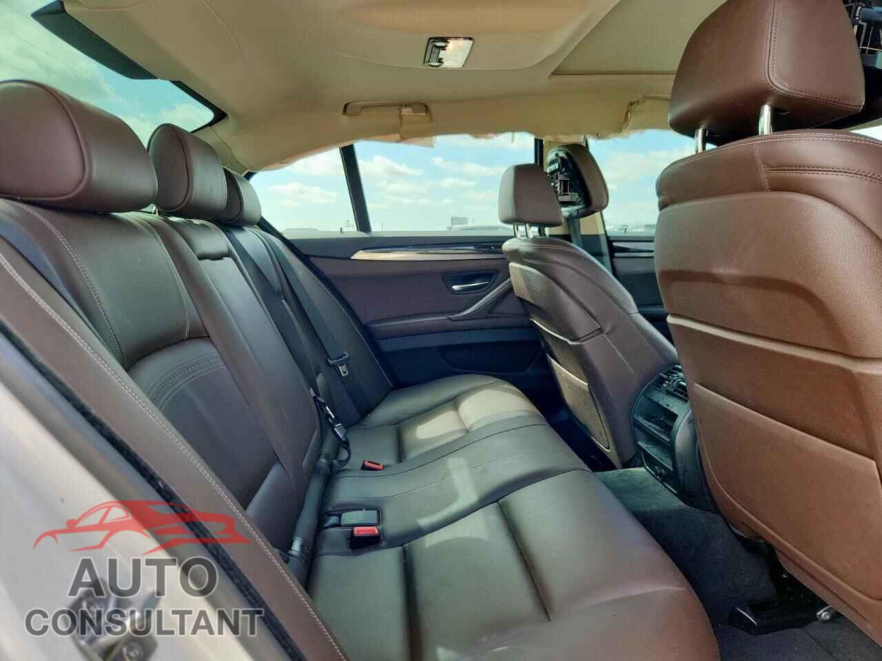 BMW 5 SERIES 2014 - WBAXA5C58ED689752