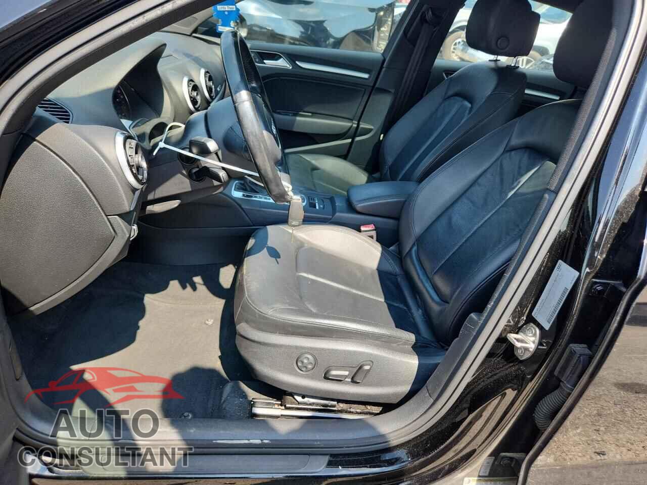AUDI A3 2016 - WAUA7GFF1G1117401