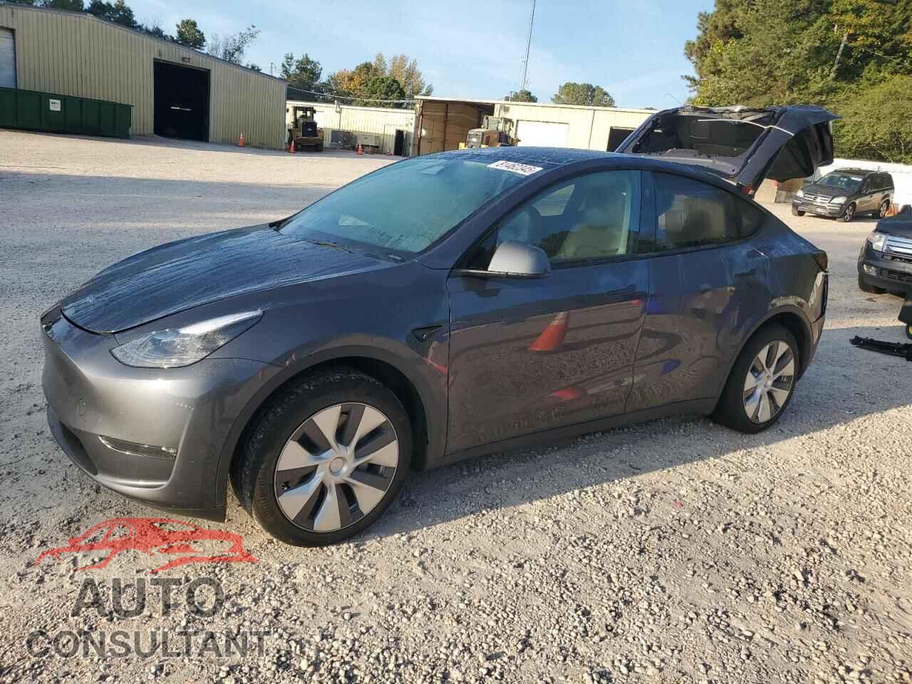 TESLA MODEL Y 2023 - 7SAYGDEE8PF928616