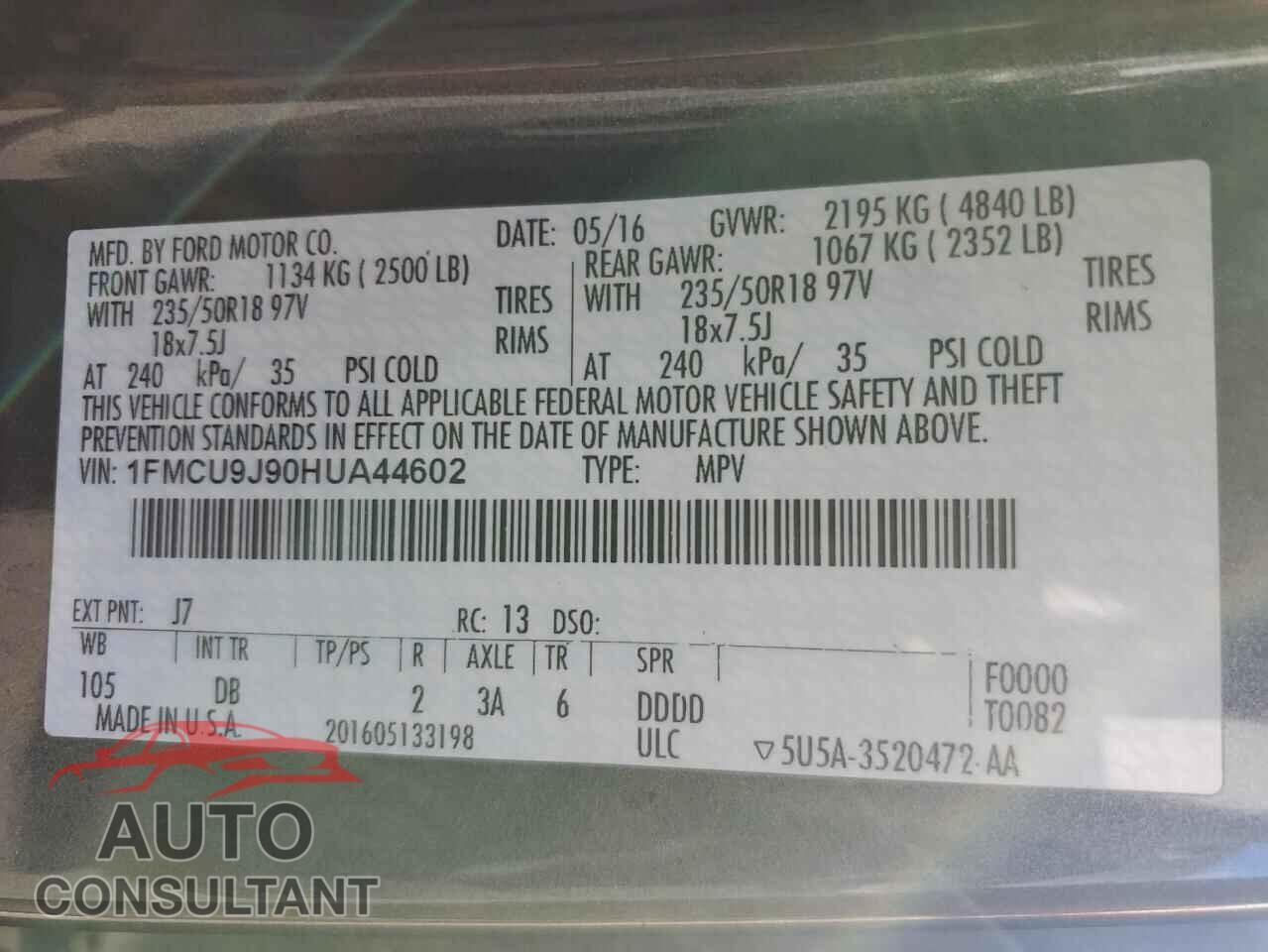 FORD ESCAPE 2017 - 1FMCU9J90HUA44602