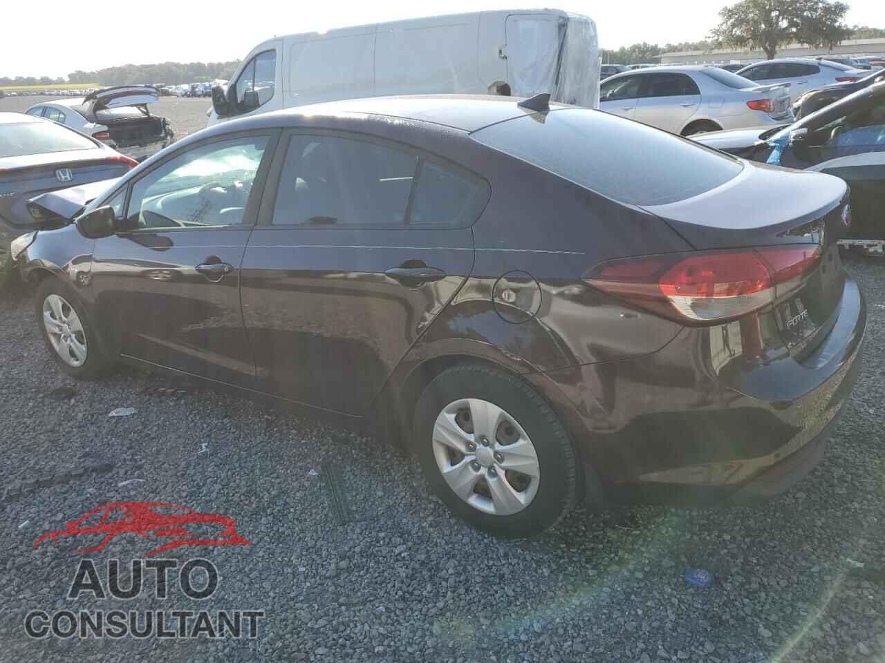 KIA FORTE 2018 - 3KPFK4A73JE200984