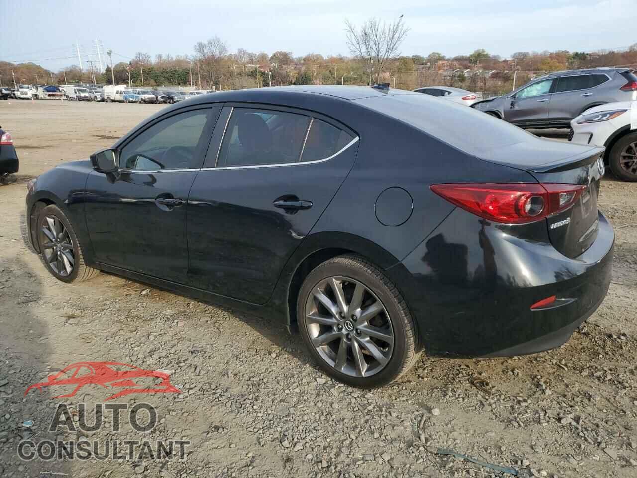 MAZDA 3 2018 - 3MZBN1V34JM212866