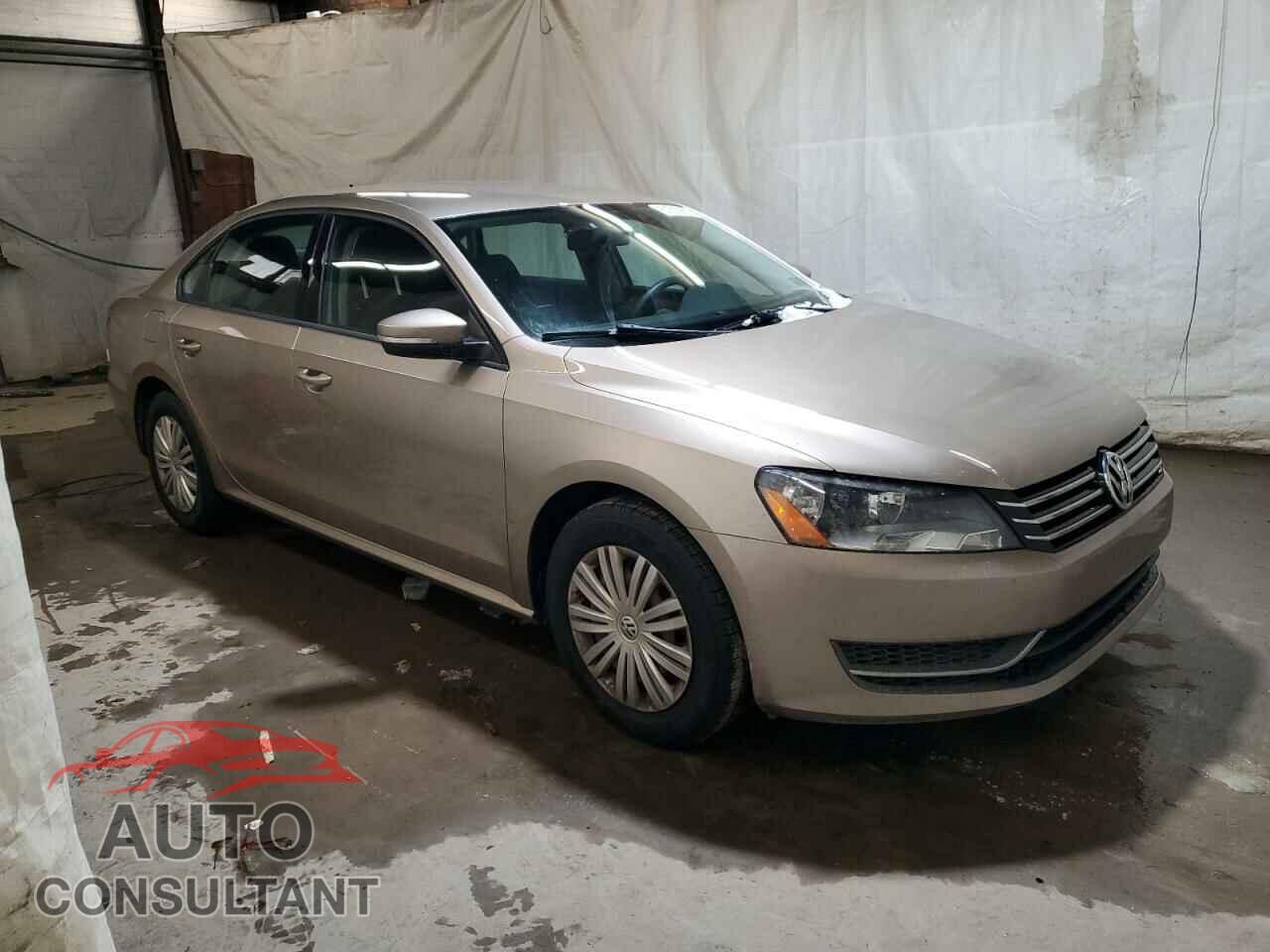 VOLKSWAGEN PASSAT 2015 - 1VWAT7A30FC061088