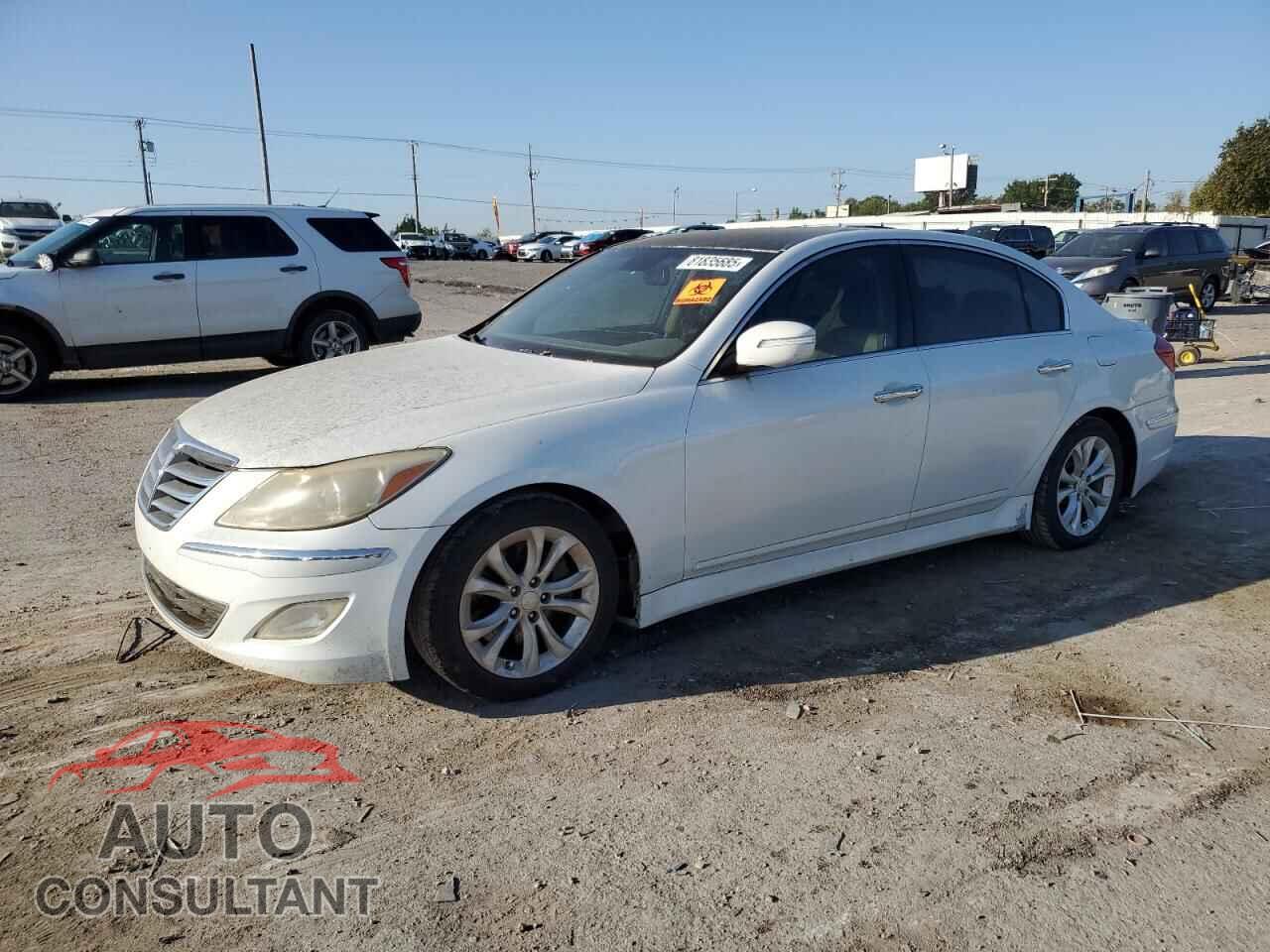 HYUNDAI GENESIS 2013 - KMHGC4DD7DU233619