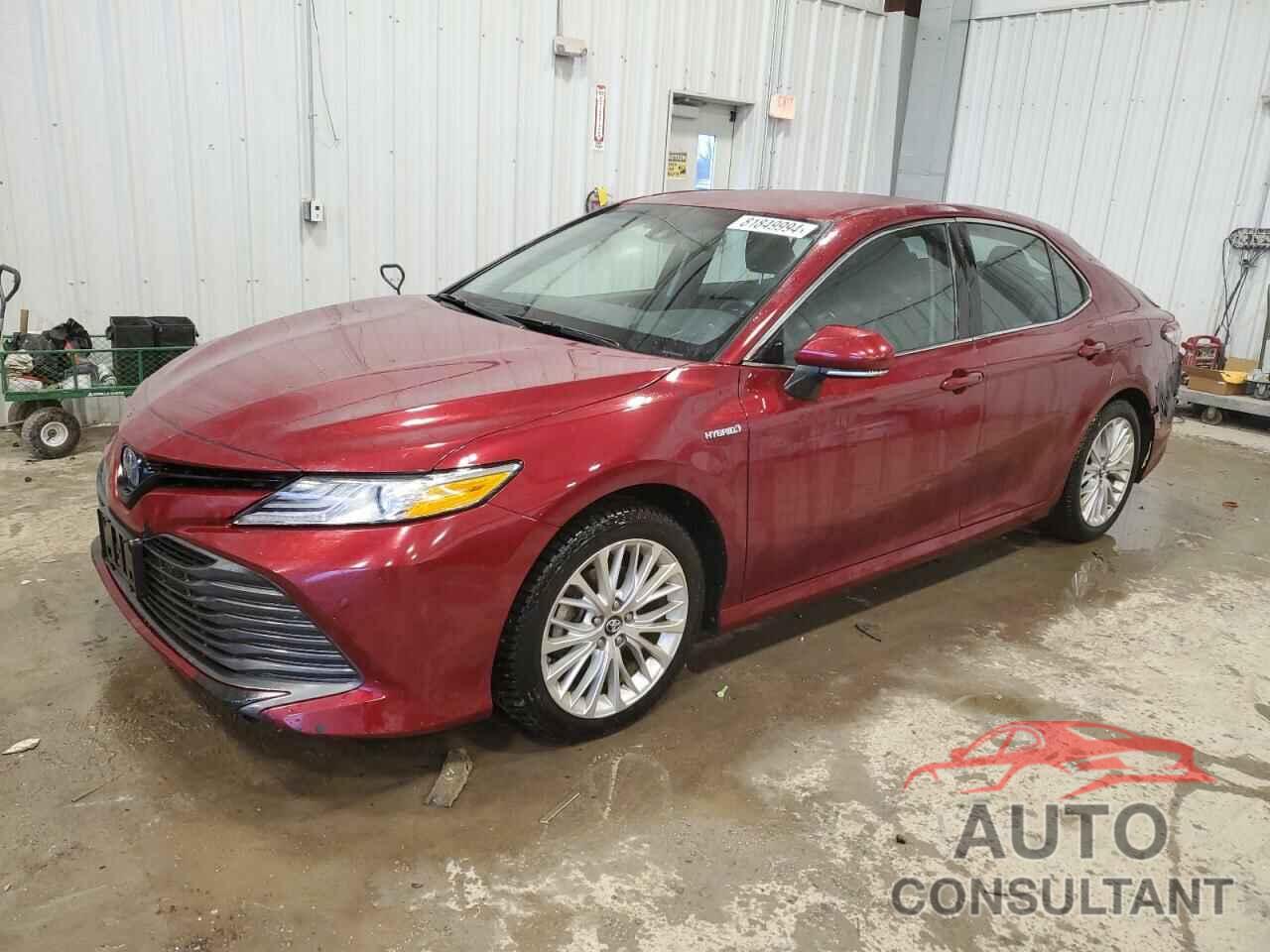 TOYOTA CAMRY 2018 - 4T1B21HK2JU500729