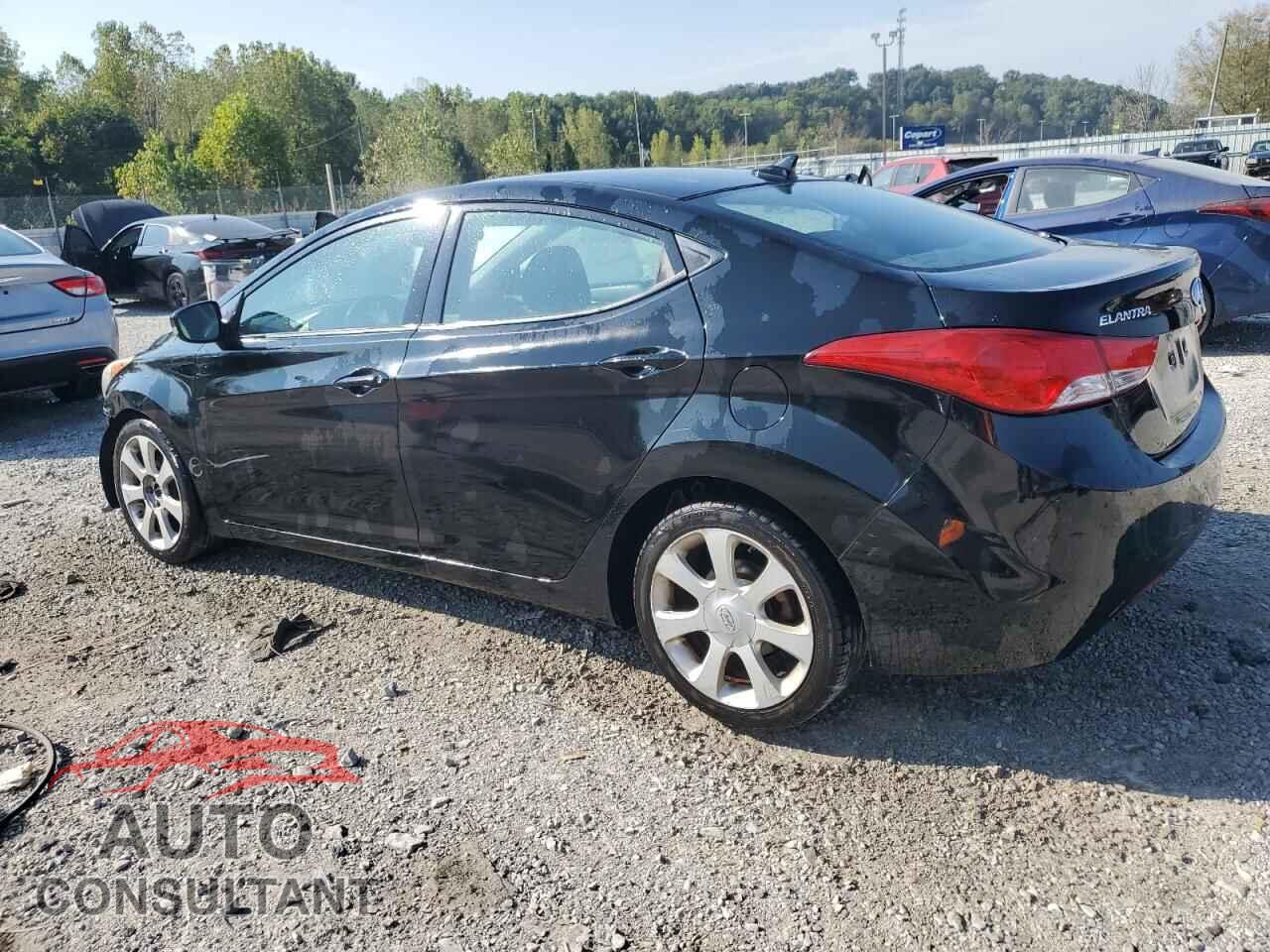 HYUNDAI ELANTRA 2013 - KMHDH4AE8DU780898