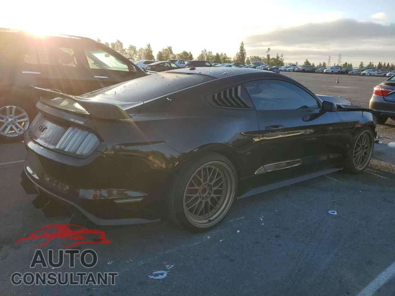 FORD MUSTANG 2017 - 1FA6P8CF0H5266093