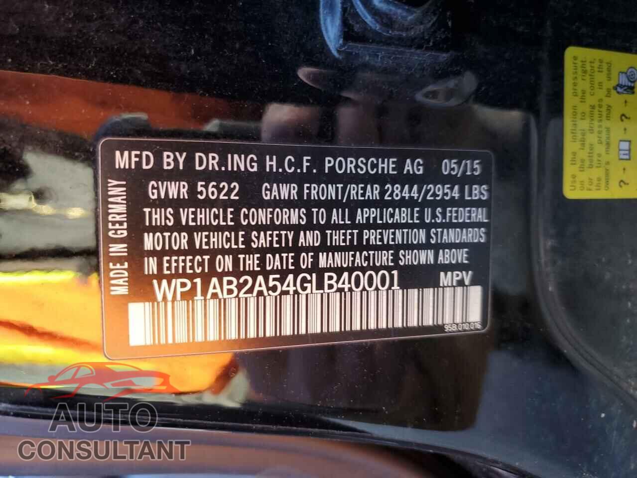 PORSCHE MACAN 2016 - WP1AB2A54GLB40001