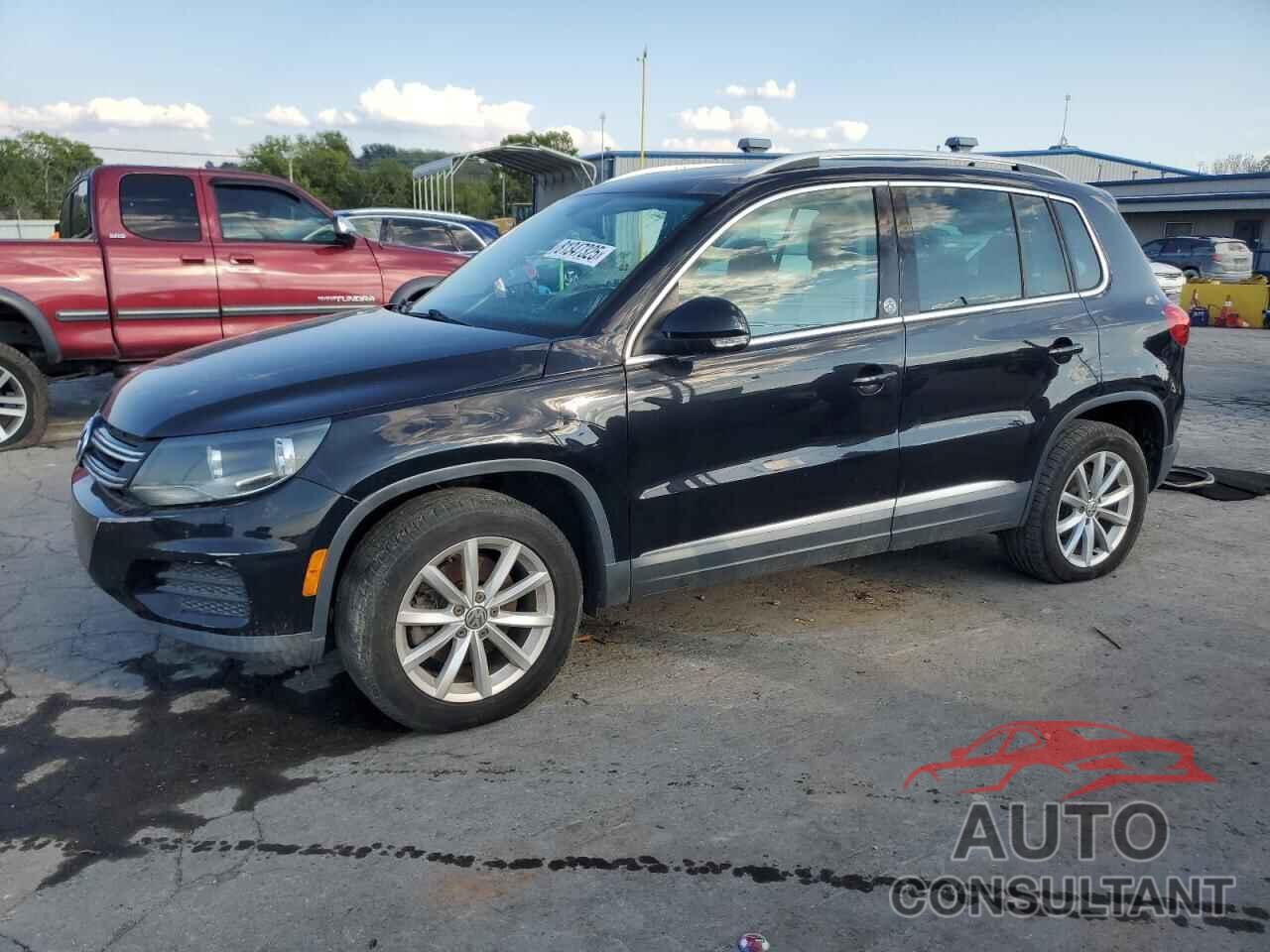 VOLKSWAGEN TIGUAN 2017 - WVGRV7AX2HK012658
