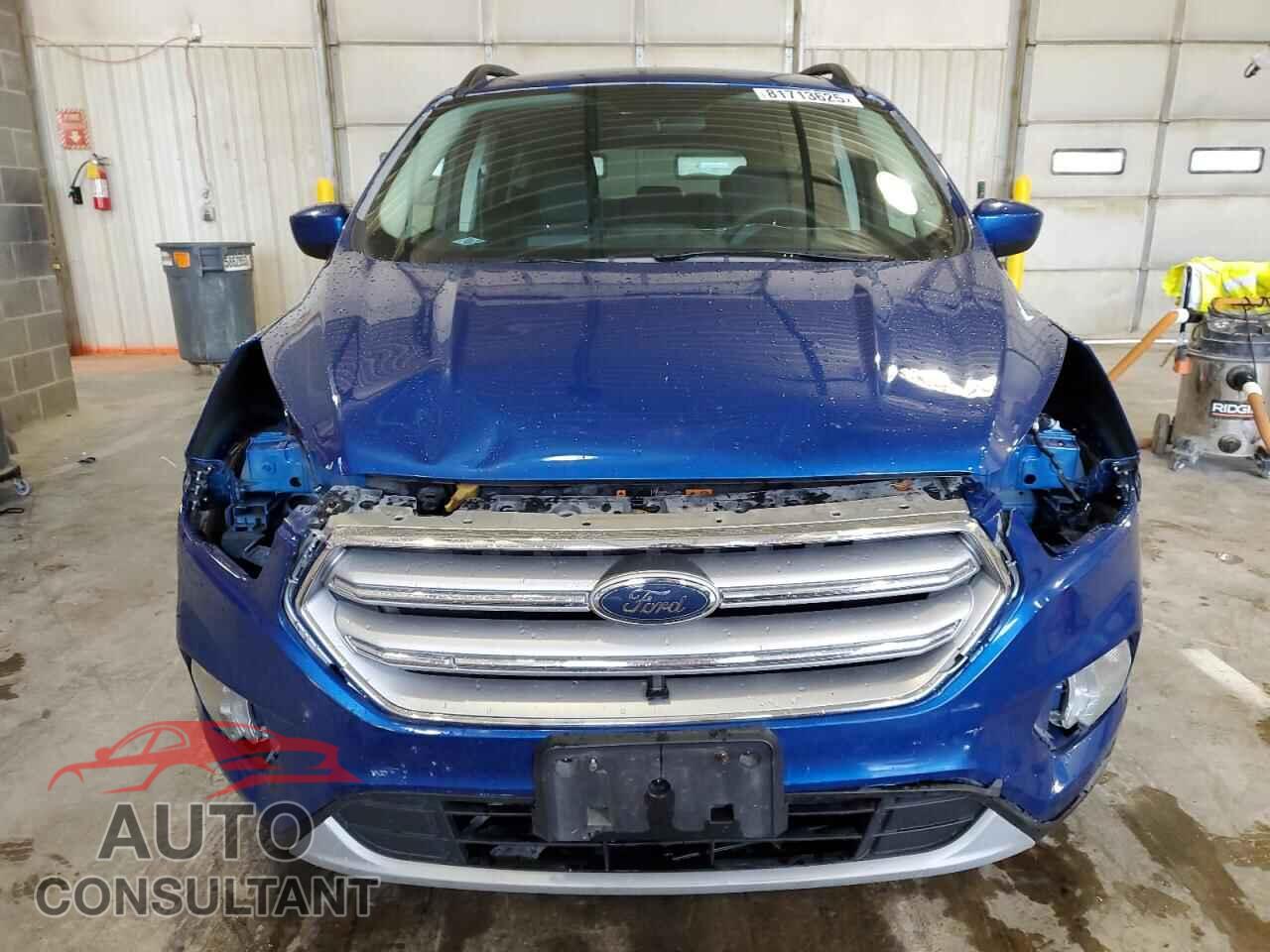 FORD ESCAPE 2017 - 1FMCU9GD5HUB52774