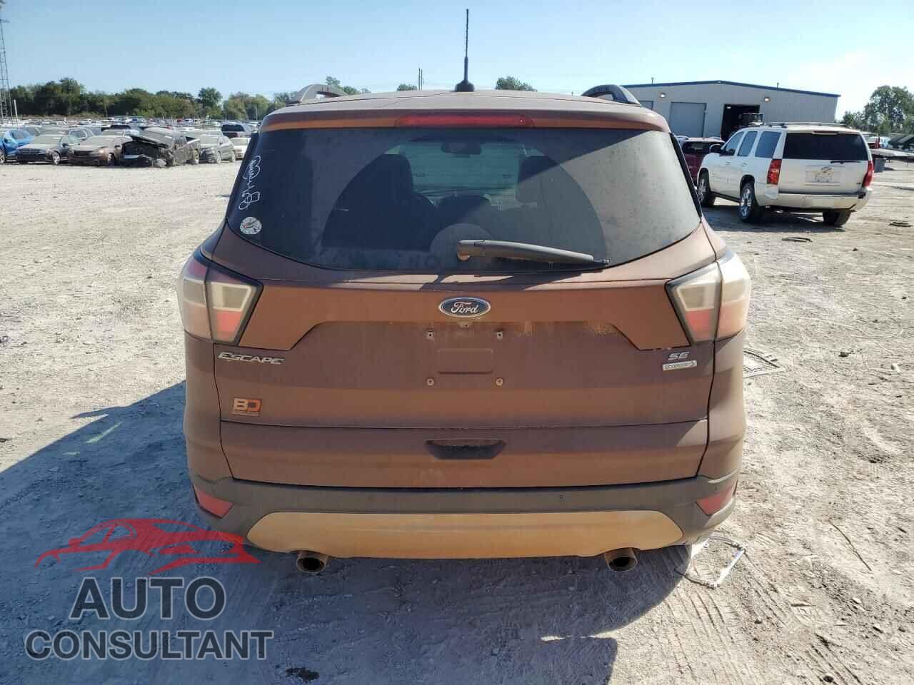 FORD ESCAPE 2017 - 1FMCU0GD5HUB96088