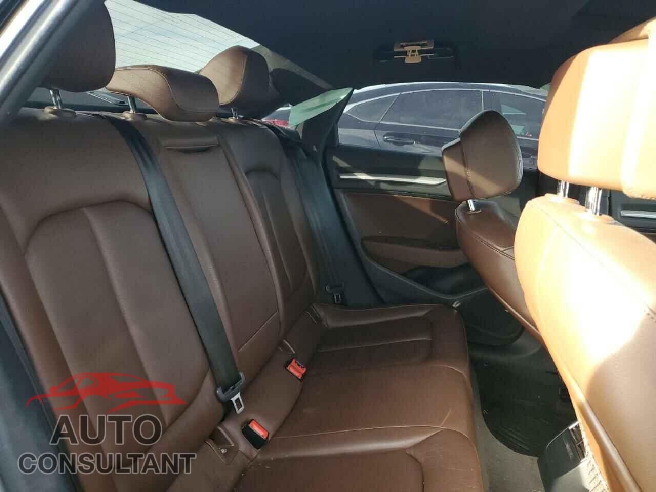 AUDI A3 2017 - WAUAUGFF7H1033612