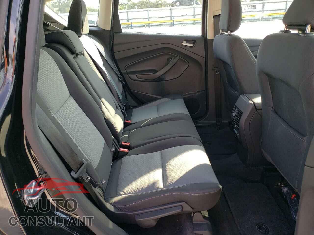 FORD CMAX 2018 - 1FADP5AU5JL100161
