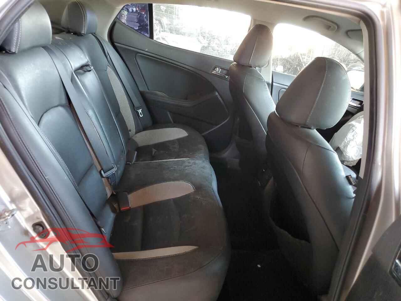 KIA OPTIMA 2012 - 5XXGR4A67CG074825